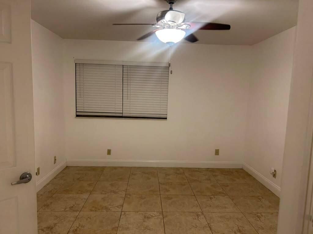3370 N Pinewalk Drive N, Unit 1217, Margate, FL 33063 Photo