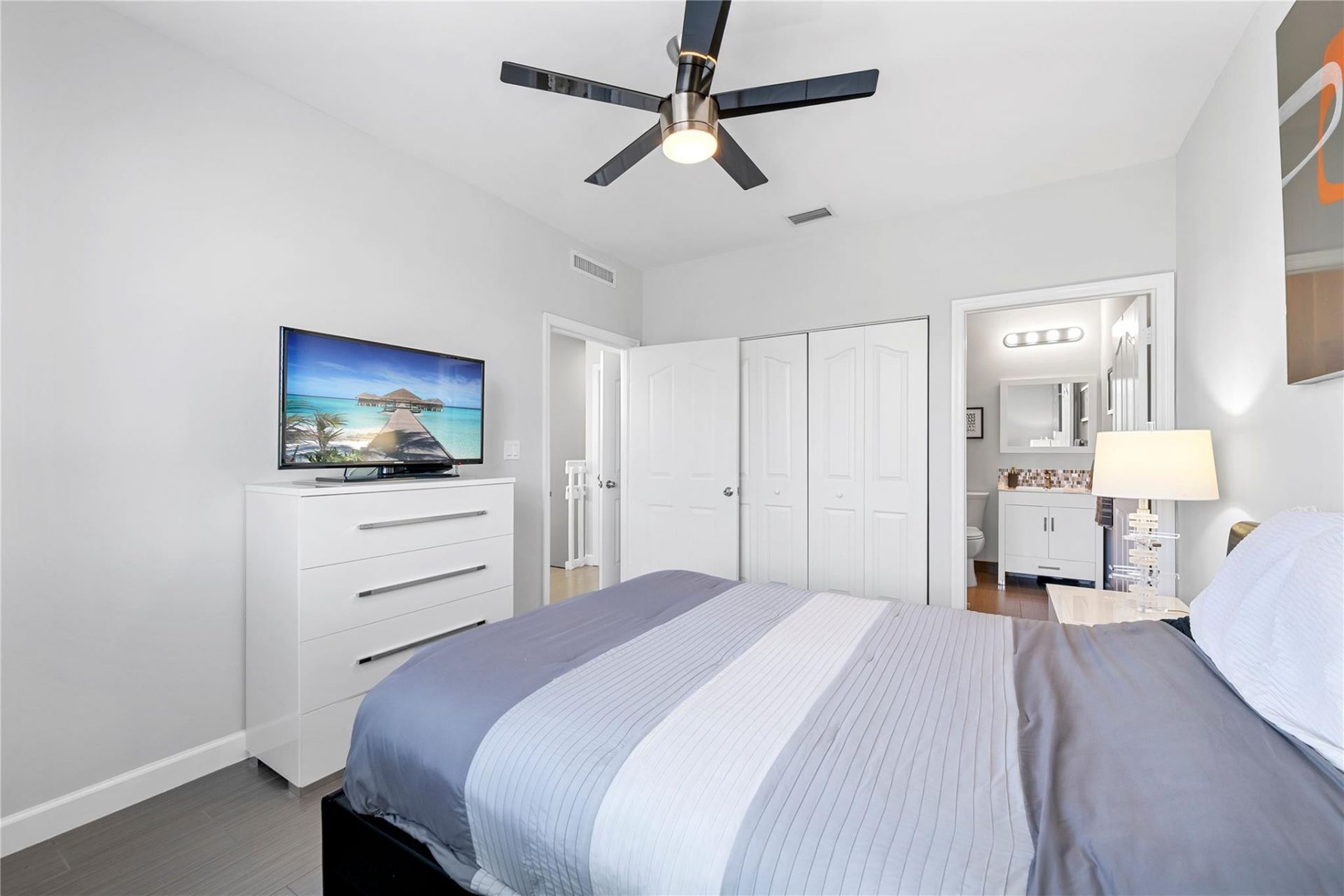 240 NE 2nd Street, Unit 6-F, Delray Beach, FL 33444 Photo