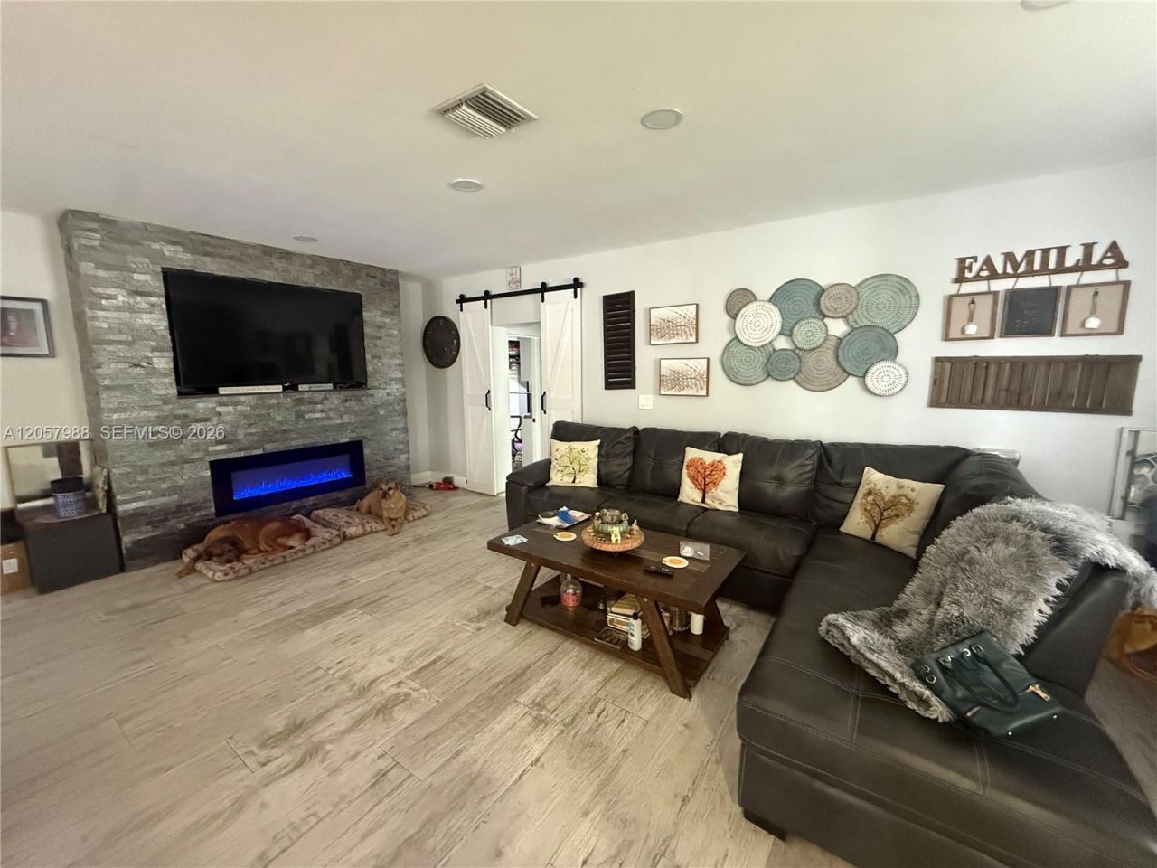 701 SW 4th Ct, Hallandale Beach, FL 33009 Photo