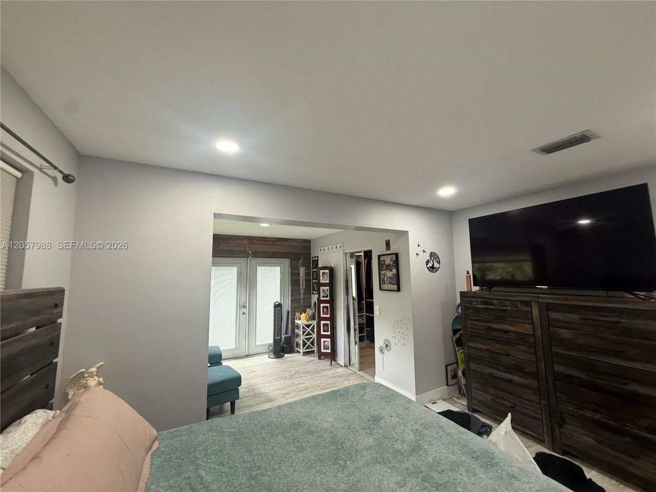 701 SW 4th Ct, Hallandale Beach, FL 33009 Photo