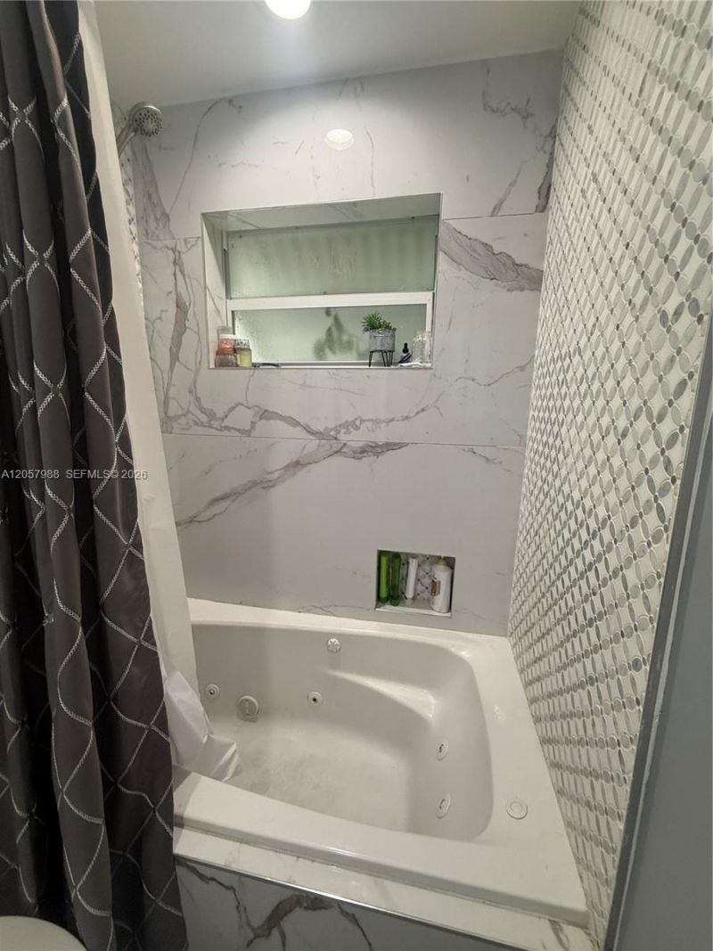 701 SW 4th Ct, Hallandale Beach, FL 33009 Photo