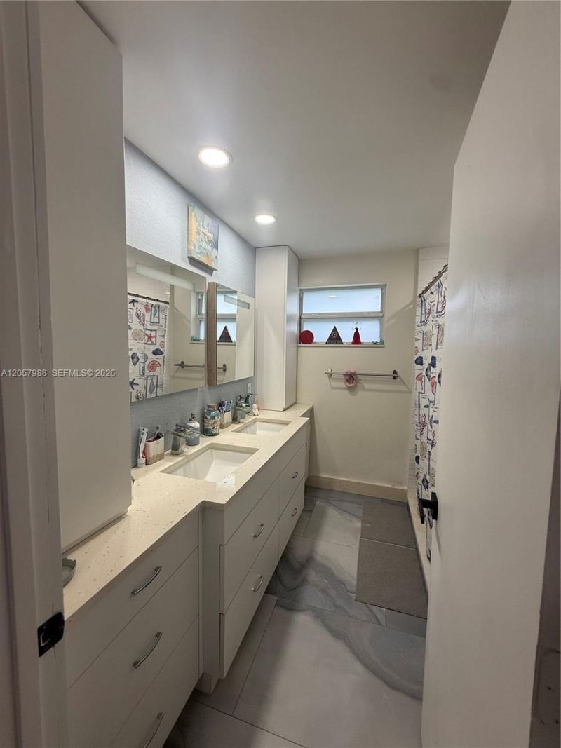 701 SW 4th Ct, Hallandale Beach, FL 33009 Photo