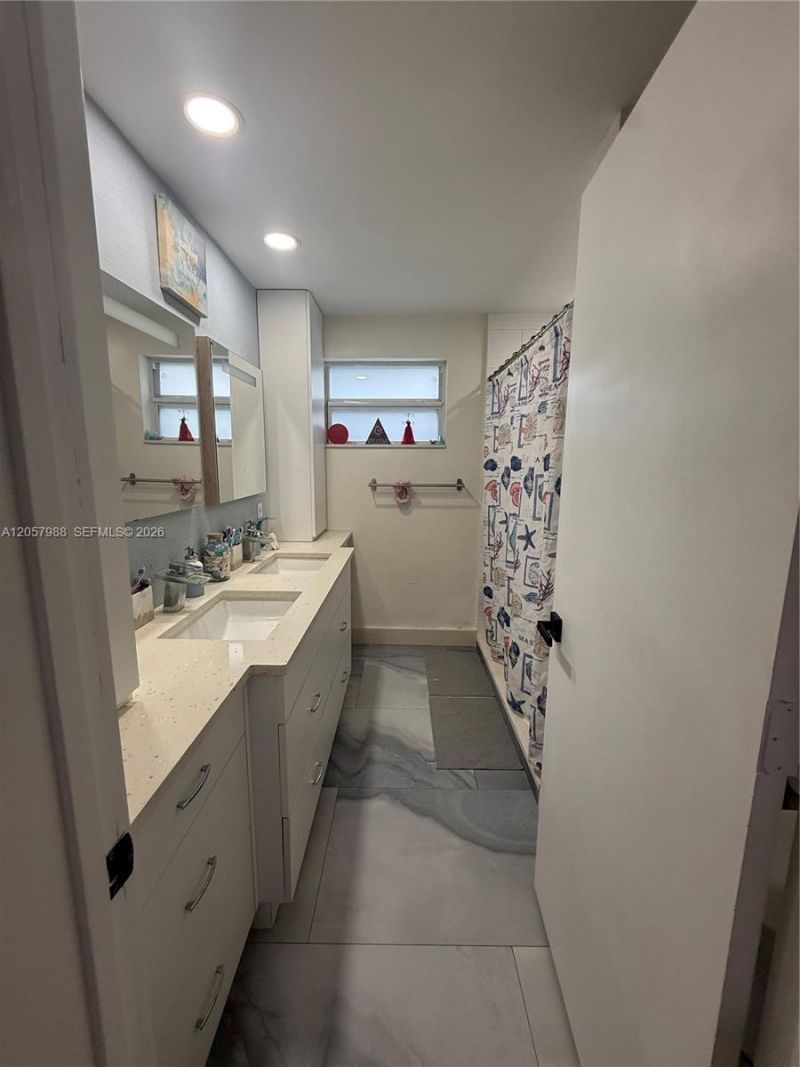 701 SW 4th Ct, Hallandale Beach, FL 33009 Photo