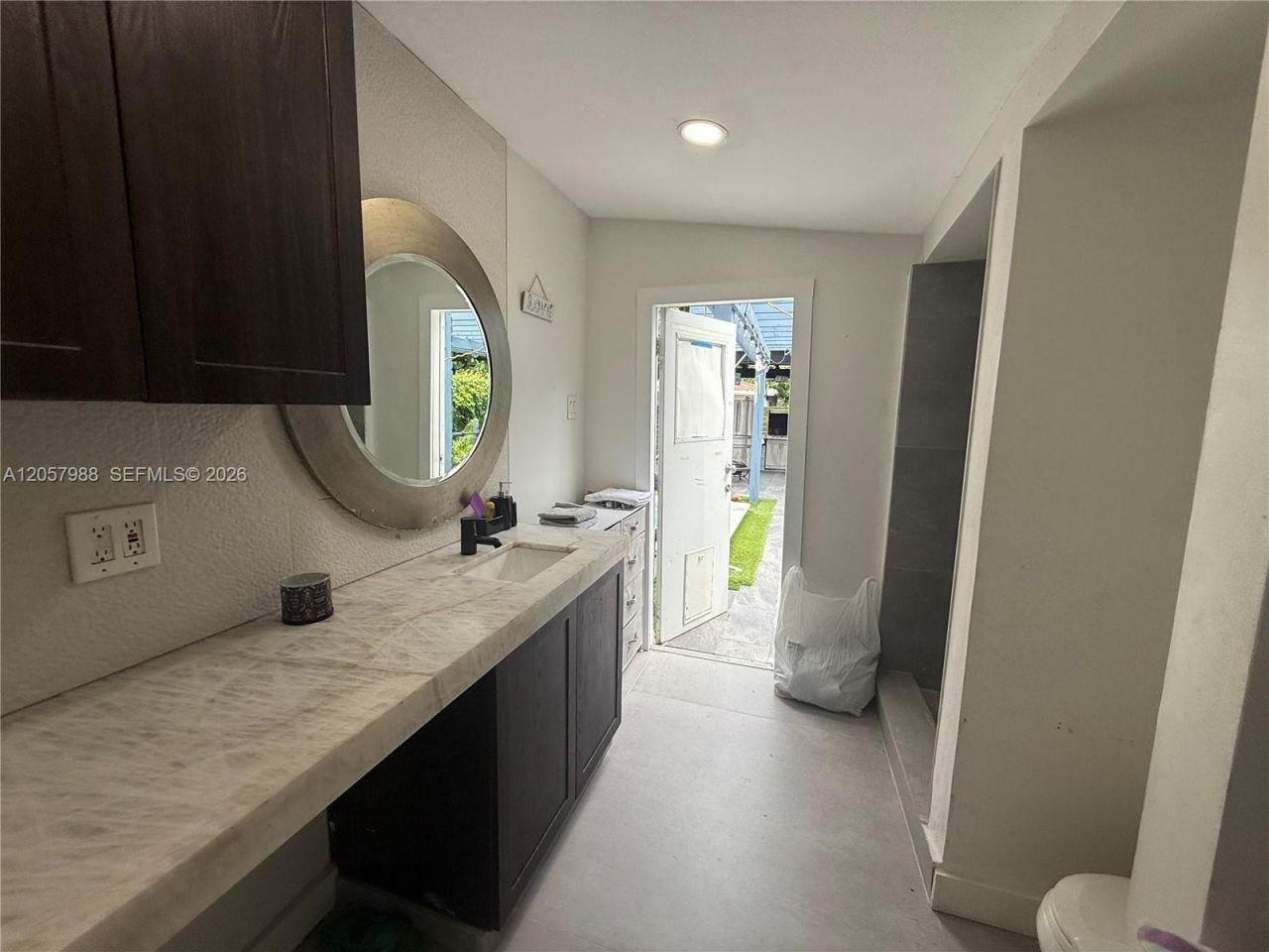 701 SW 4th Ct, Hallandale Beach, FL 33009 Photo