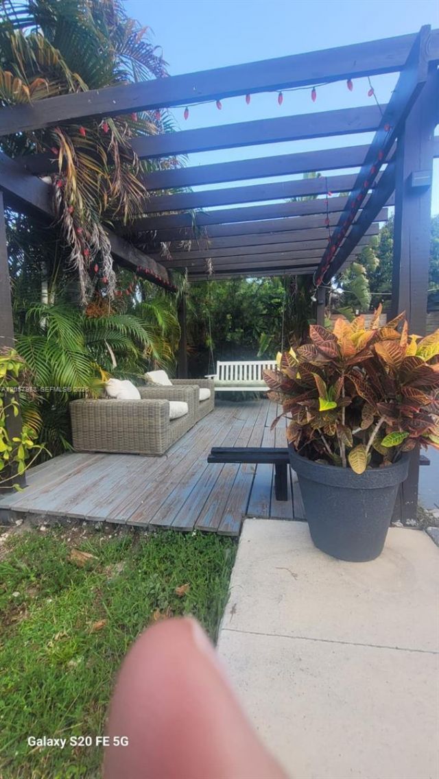 701 SW 4th Ct, Hallandale Beach, FL 33009 Photo