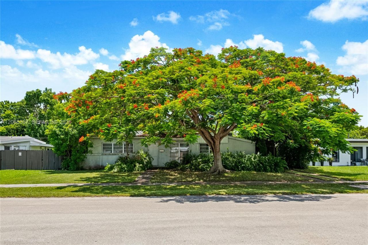 9280 Nautilus Dr, Cutler Bay, FL 33189 Photo
