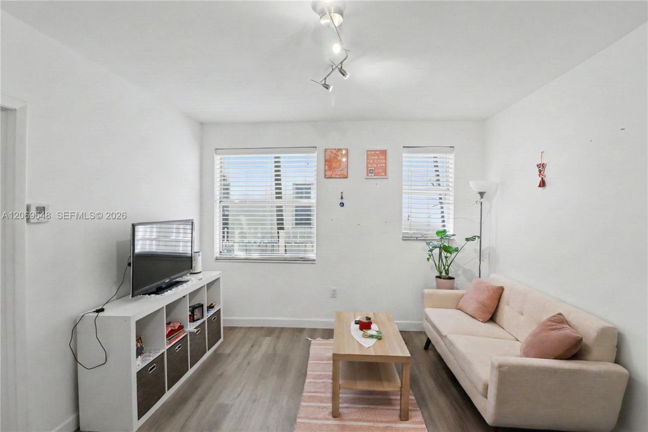 1550 Drexel Ave, Unit 103, Miami Beach, FL 33139 Photo