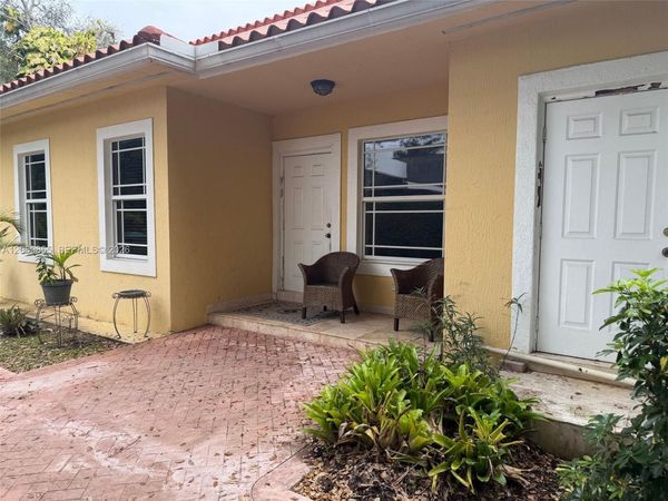 7449 SW 104th St , Unit ., Pinecrest, FL 33156