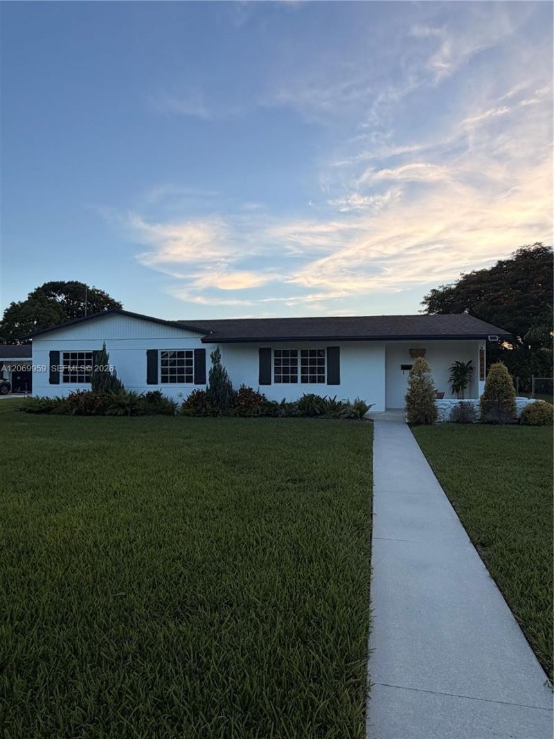 18608 SW 93rd Pl, Cutler Bay, FL 33157 Photo