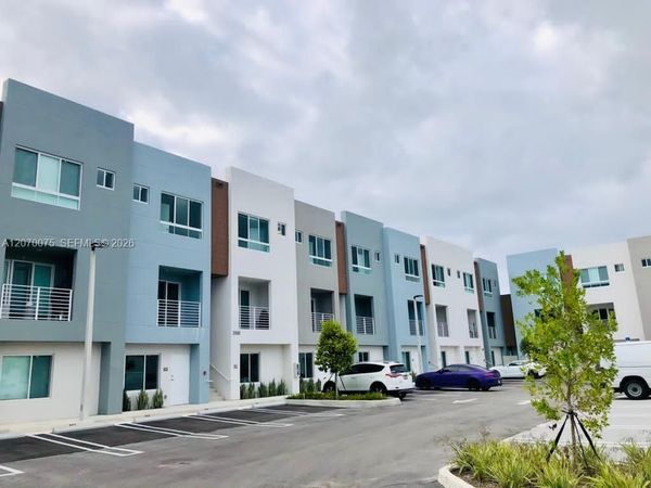 2505 NE 193 St , Unit 4206, Aventura, FL 33180