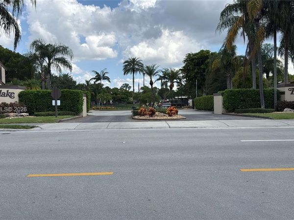 9114 SW 132nd Ln, Unit 9114, Miami, FL 33176