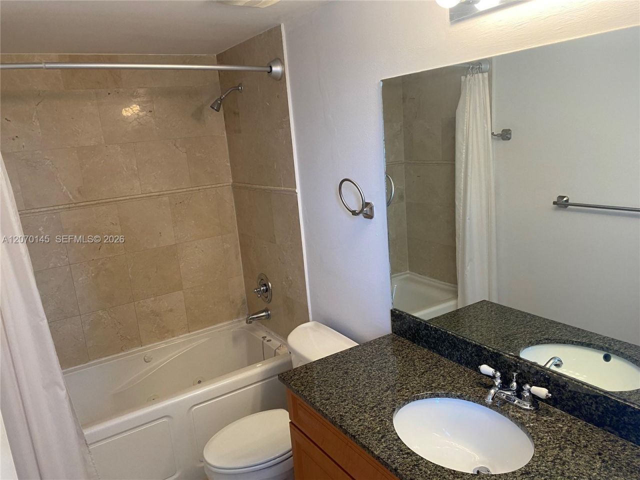 1 Glen Royal Pkwy , Unit 1113, Miami, FL 33125 Photo