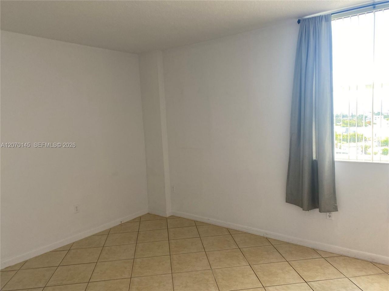 1 Glen Royal Pkwy , Unit 1113, Miami, FL 33125 Photo