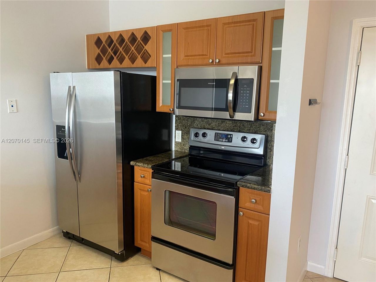 1 Glen Royal Pkwy , Unit 1113, Miami, FL 33125 Photo