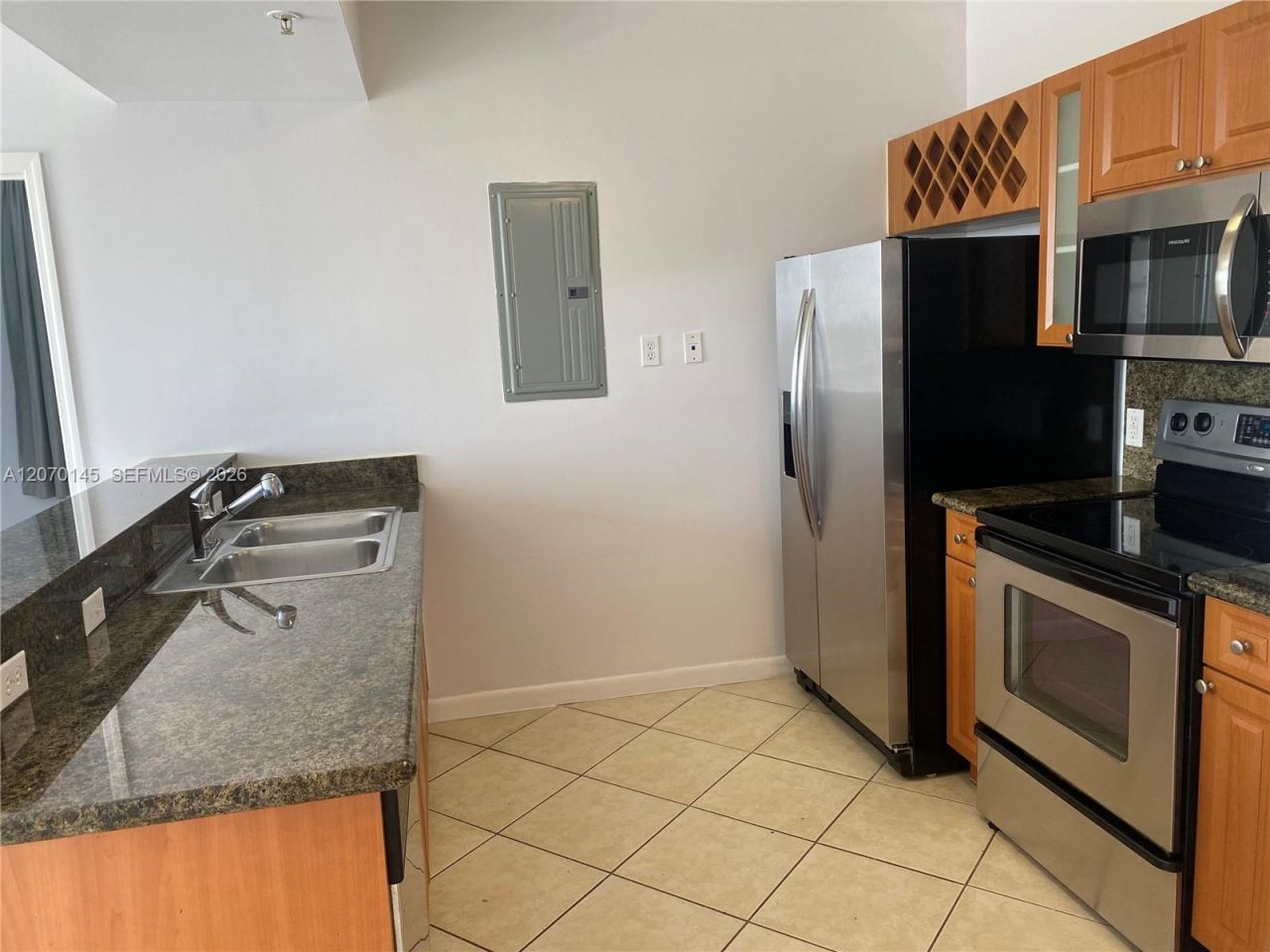 1 Glen Royal Pkwy , Unit 1113, Miami, FL 33125 Photo