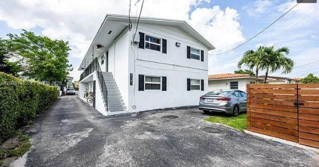 3181 SW 18th St , Unit 2, Miami, FL 33145 Photo
