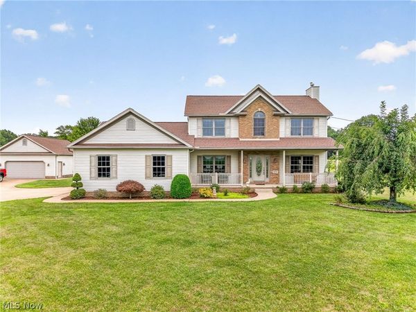 9276 Columbus Road NE, Louisville, OH 44641