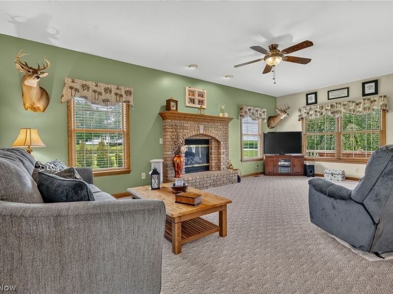 9276 Columbus Road NE, Louisville, OH 44641 Photo 14