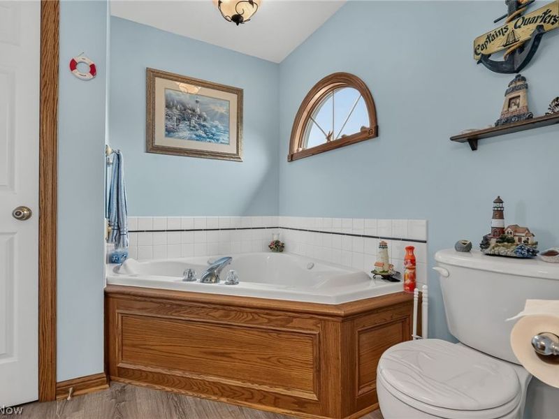 9276 Columbus Road NE, Louisville, OH 44641 Photo 27
