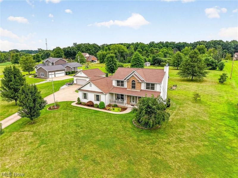 9276 Columbus Road NE, Louisville, OH 44641 Photo 4