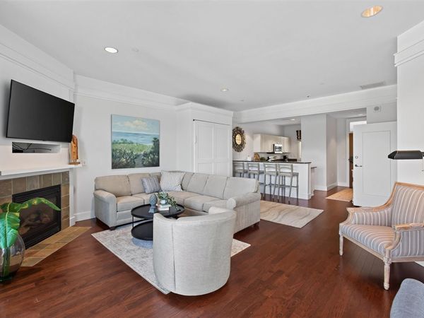 4200 Main Street, Unit 32, Bay Harbor, MI 49770