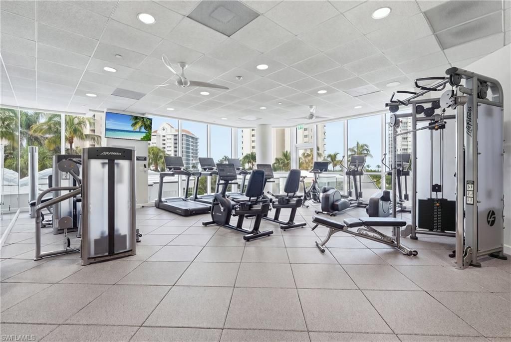 60 Seagate Dr, Unit 806, Naples, FL 34103 Photo