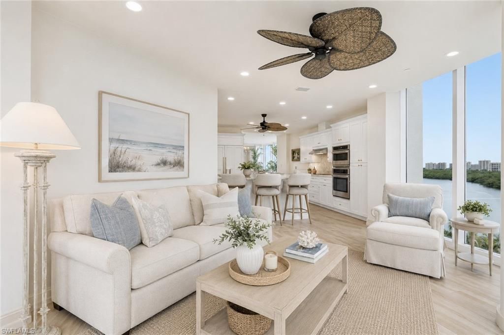 60 Seagate Dr, Unit 806, Naples, FL 34103 Photo