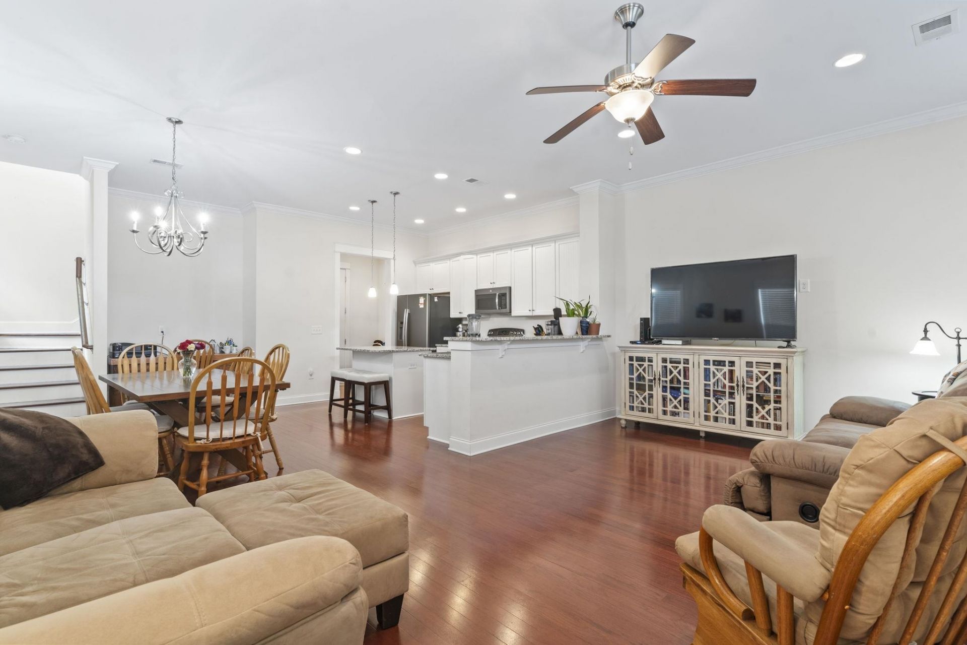 804 Shine Ave. Photo 7