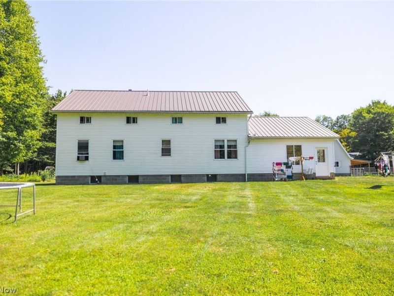 9220 Pritchard Road, Garrettsville, OH 44231 Photo 4