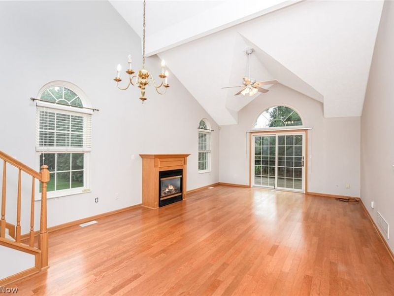 4007 Falconswalk Court, Stow, OH 44224 Photo 2