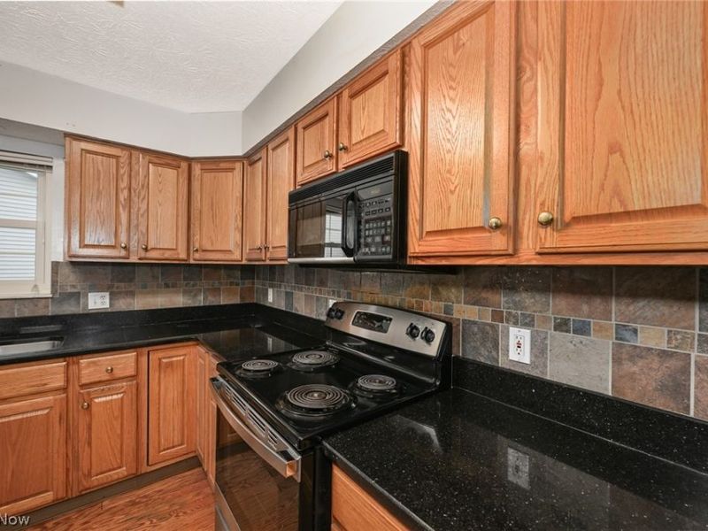 4007 Falconswalk Court, Stow, OH 44224 Photo 6