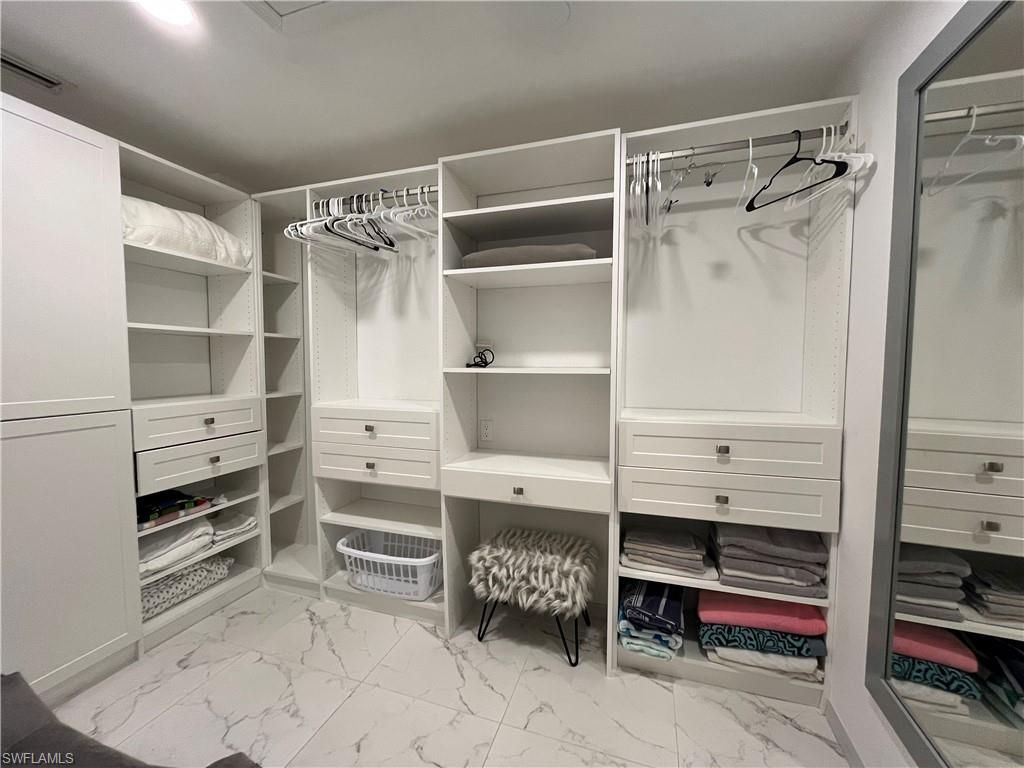 513 Lake Louise Cir, Unit 202, Naples, FL 34110 Photo
