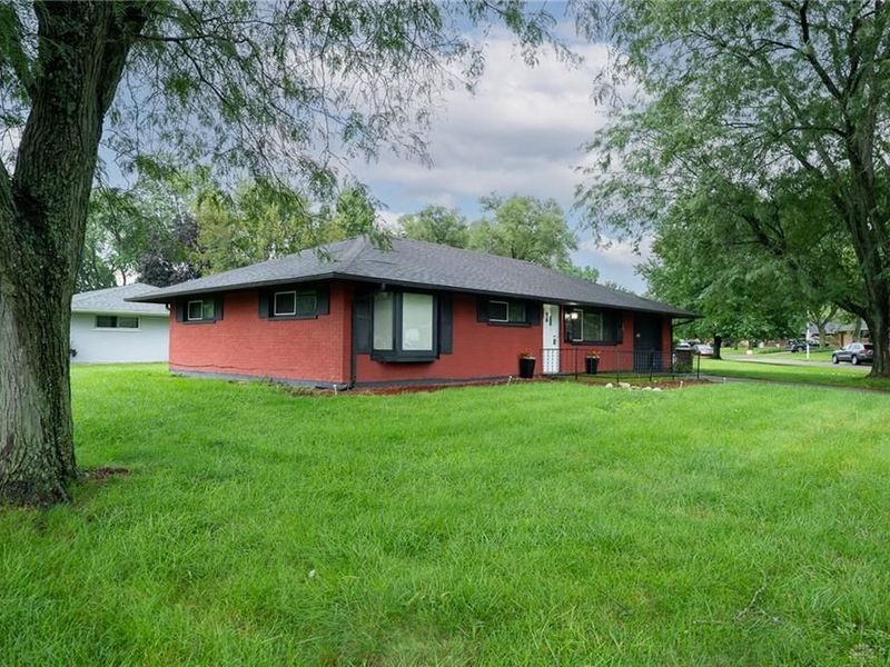 4689 Loxley Drive, West Carrollton, OH 45439 Photo 4
