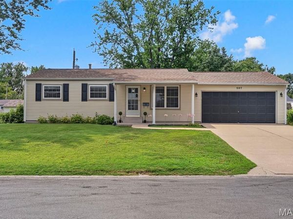 807 Saint Bernard Drive , O'Fallon, MO 63366