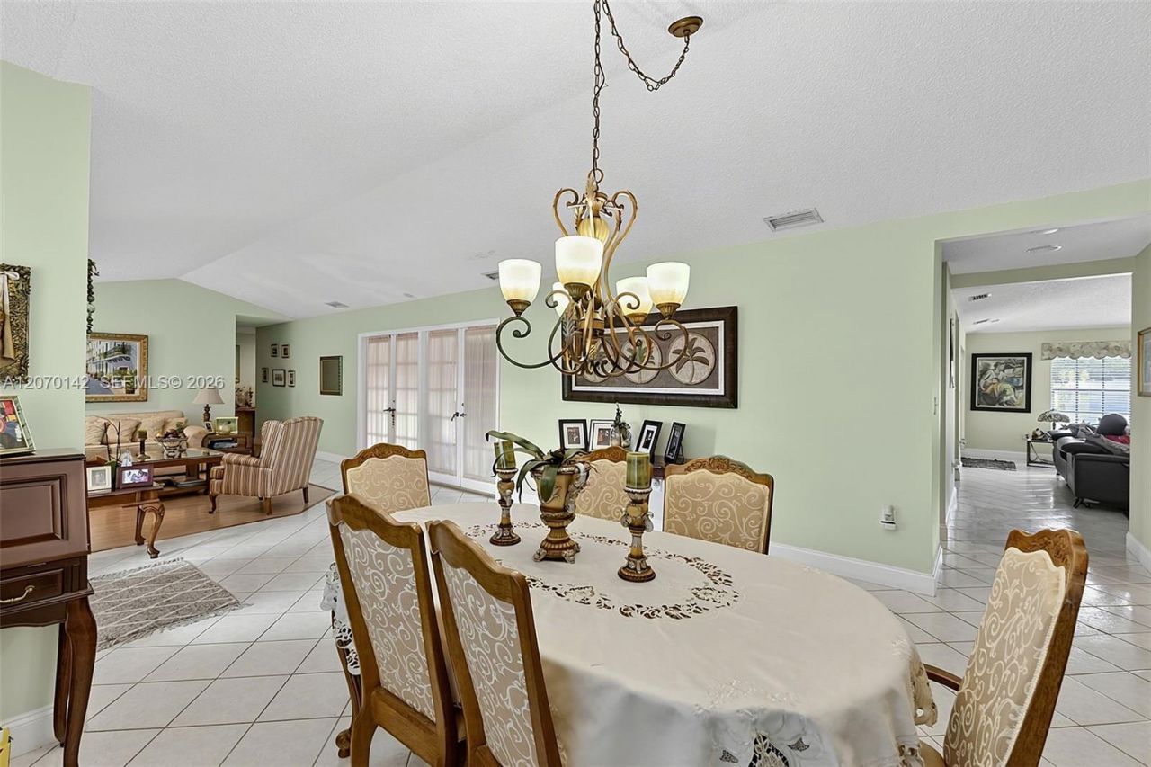 15735 SW 153rd Ave , Miami, FL 33187 Photo