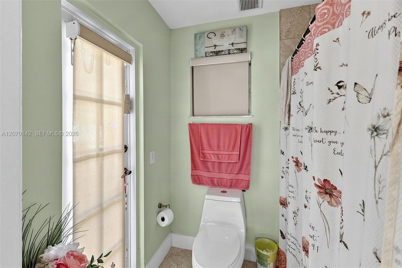 15735 SW 153rd Ave , Miami, FL 33187 Photo