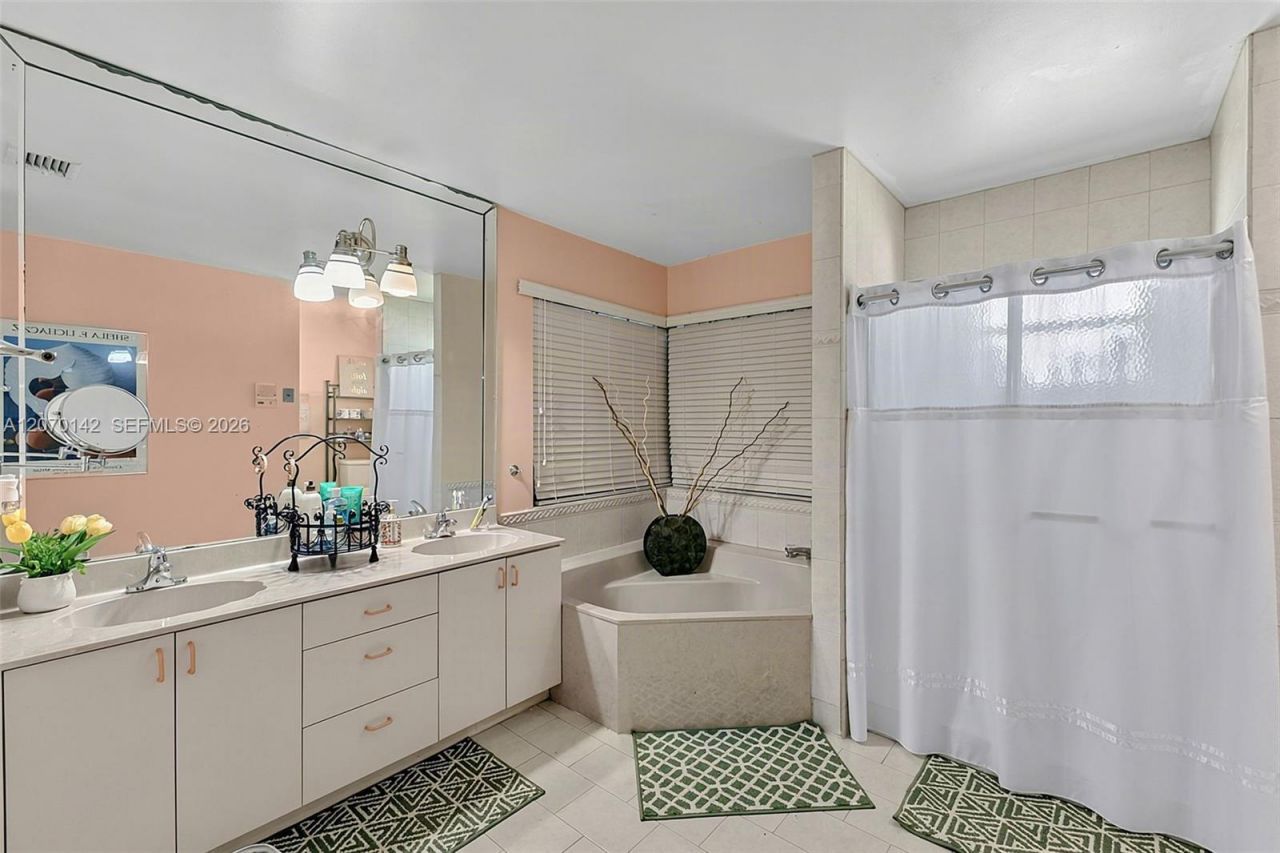 15735 SW 153rd Ave , Miami, FL 33187 Photo