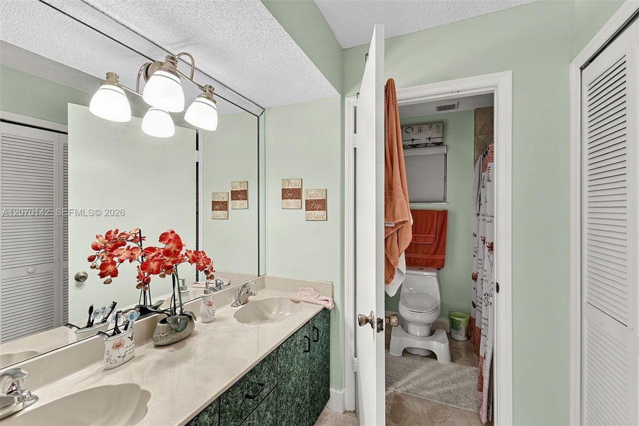 15735 SW 153rd Ave , Miami, FL 33187 Photo
