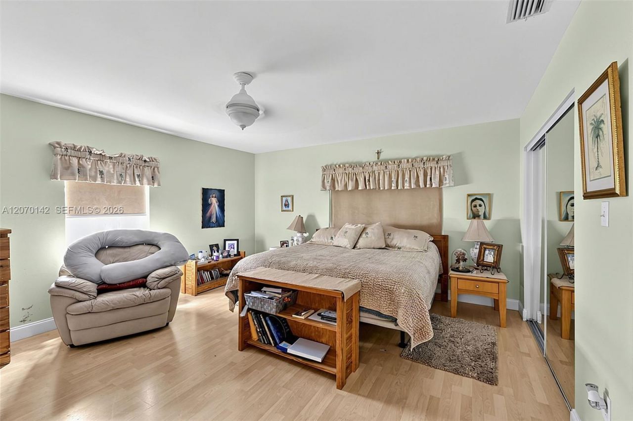 15735 SW 153rd Ave , Miami, FL 33187 Photo
