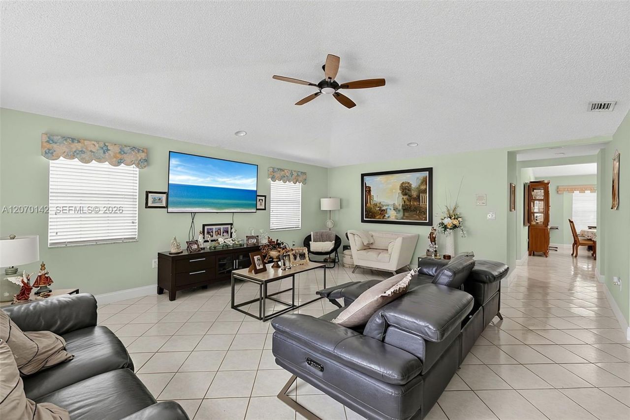 15735 SW 153rd Ave , Miami, FL 33187 Photo
