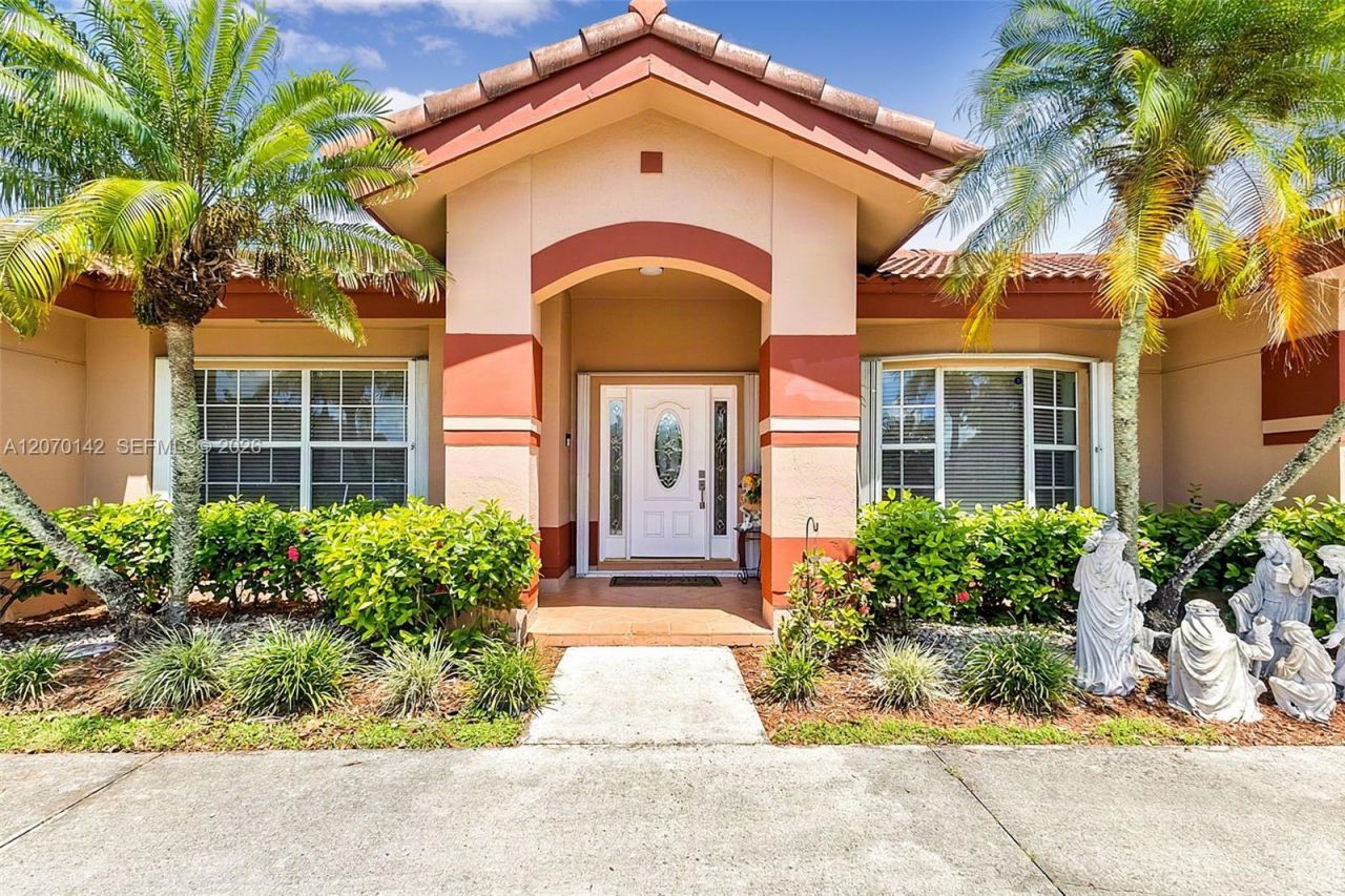 15735 SW 153rd Ave , Miami, FL 33187 Photo