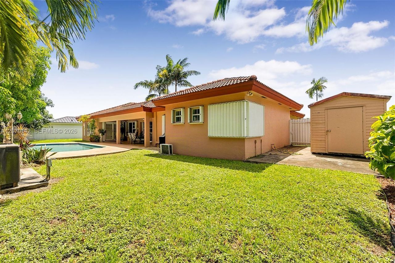15735 SW 153rd Ave , Miami, FL 33187 Photo