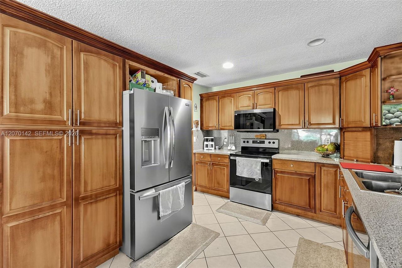 15735 SW 153rd Ave , Miami, FL 33187 Photo