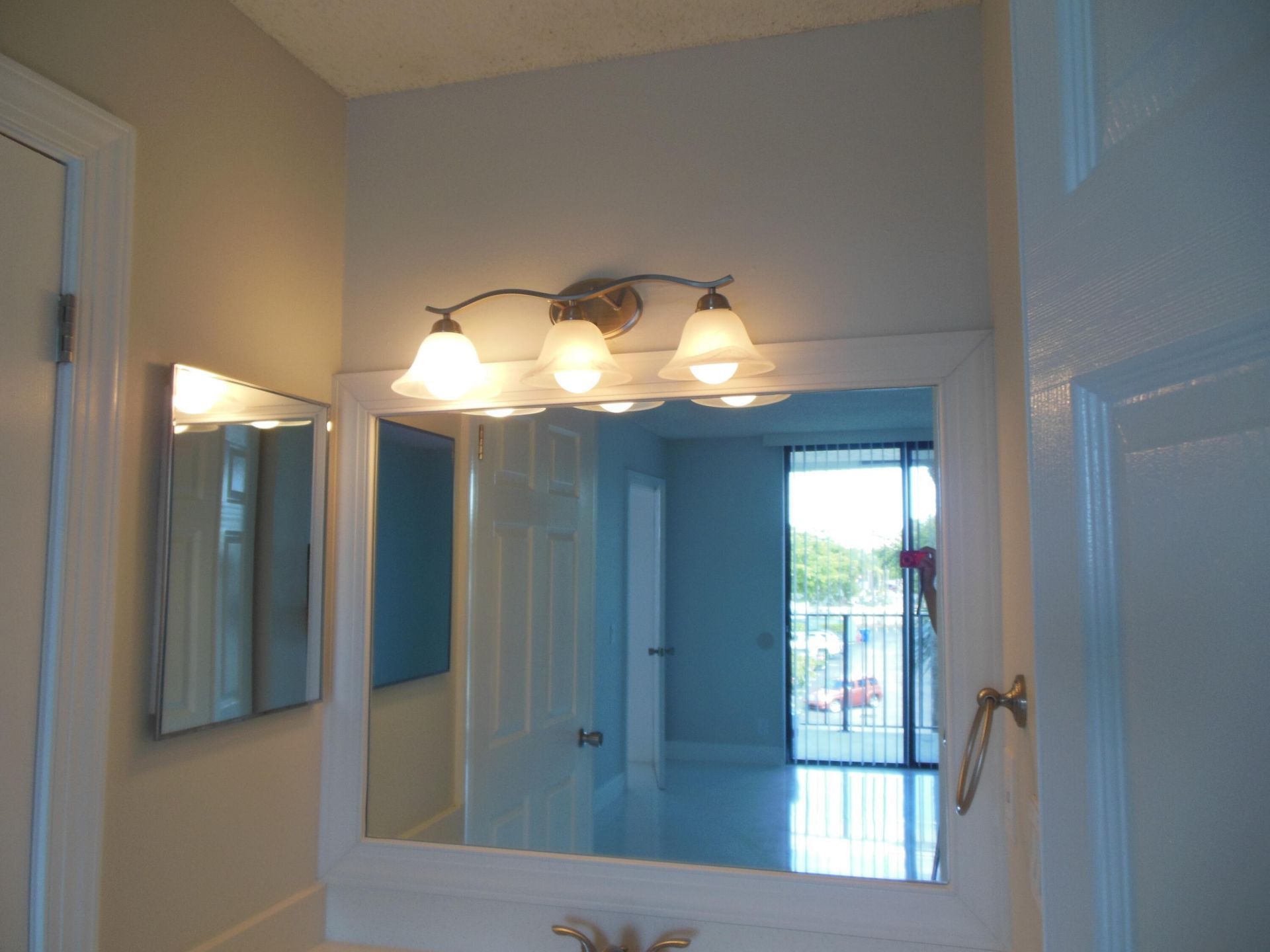 728 Executive Center Drive, Unit 31, West Palm Beach, FL 33401 Photo