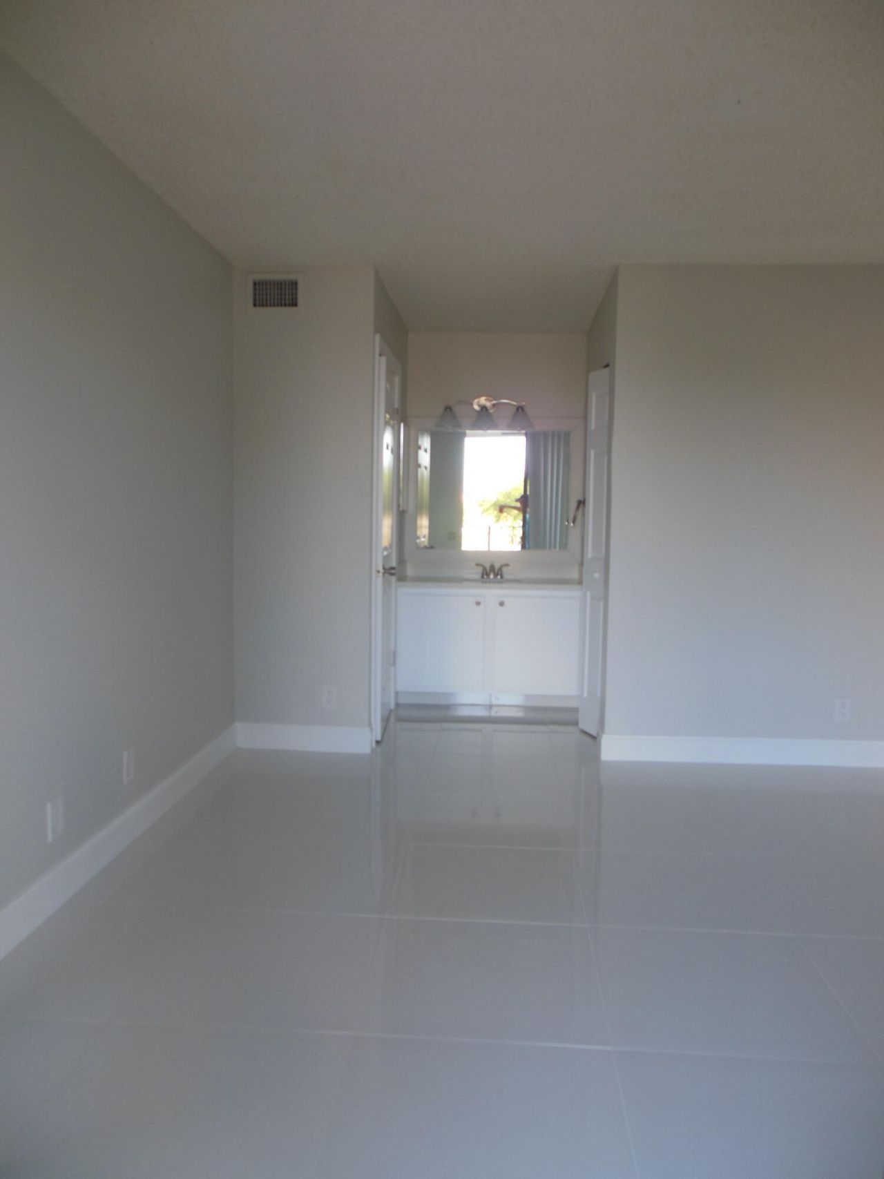 728 Executive Center Drive, Unit 31, West Palm Beach, FL 33401 Photo