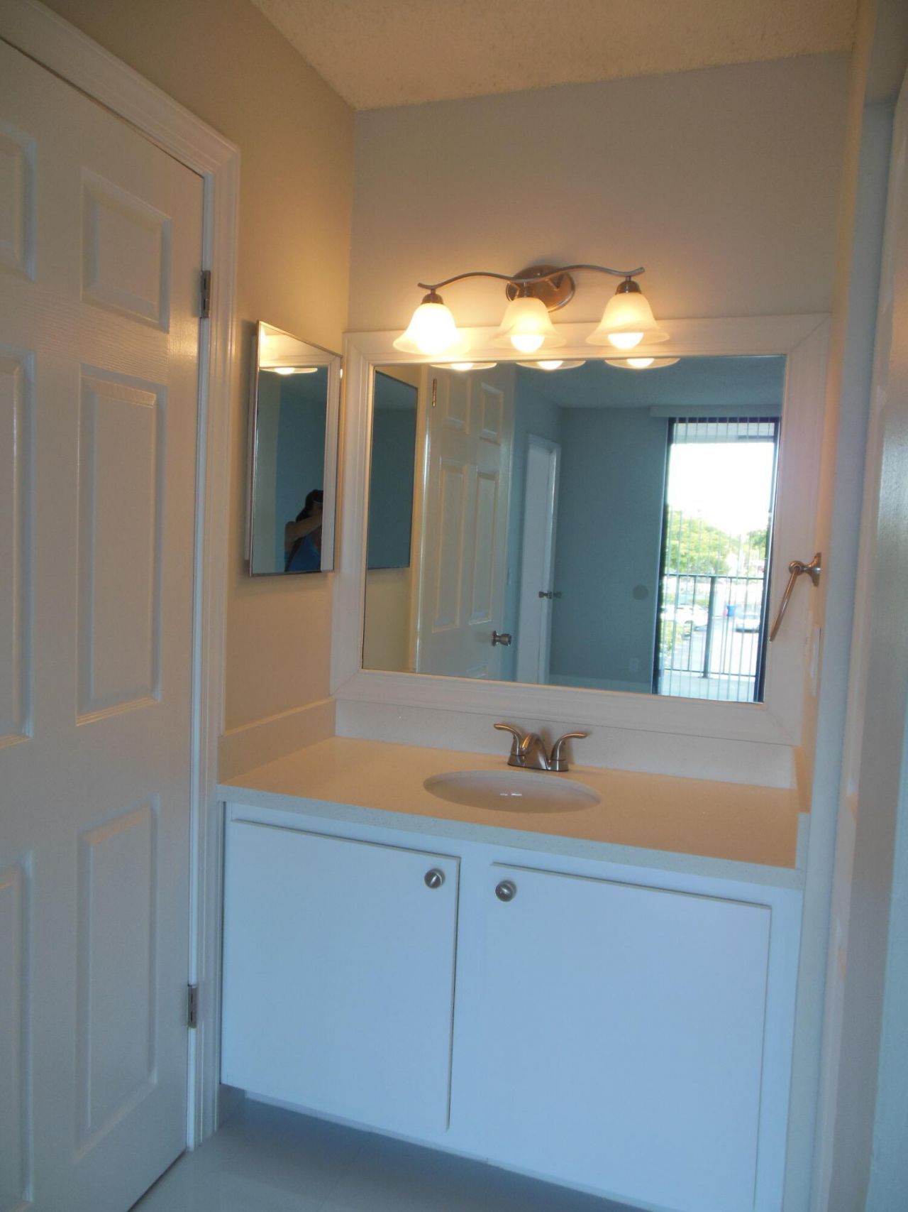 728 Executive Center Drive, Unit 31, West Palm Beach, FL 33401 Photo