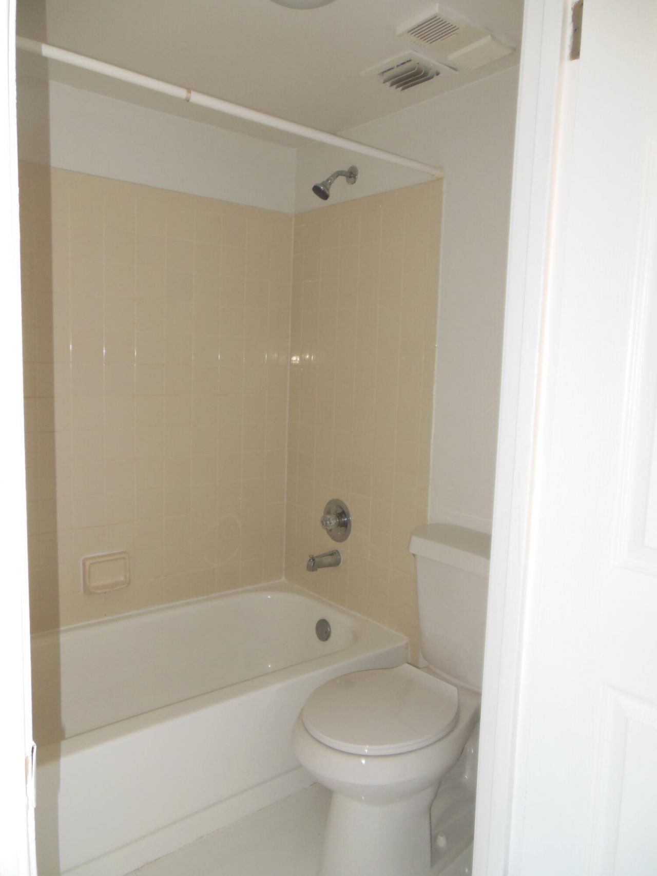 728 Executive Center Drive, Unit 31, West Palm Beach, FL 33401 Photo
