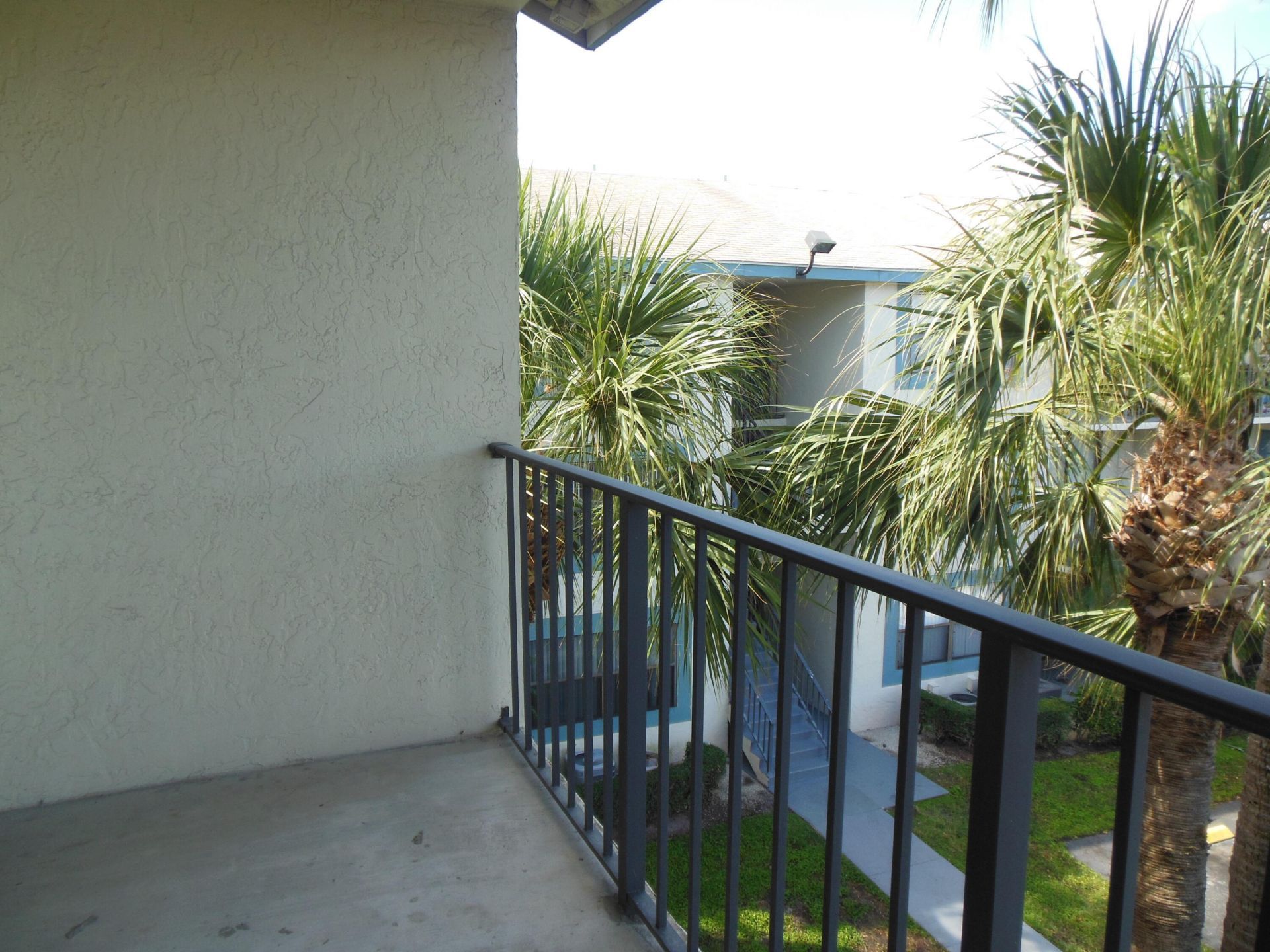 728 Executive Center Drive, Unit 31, West Palm Beach, FL 33401 Photo
