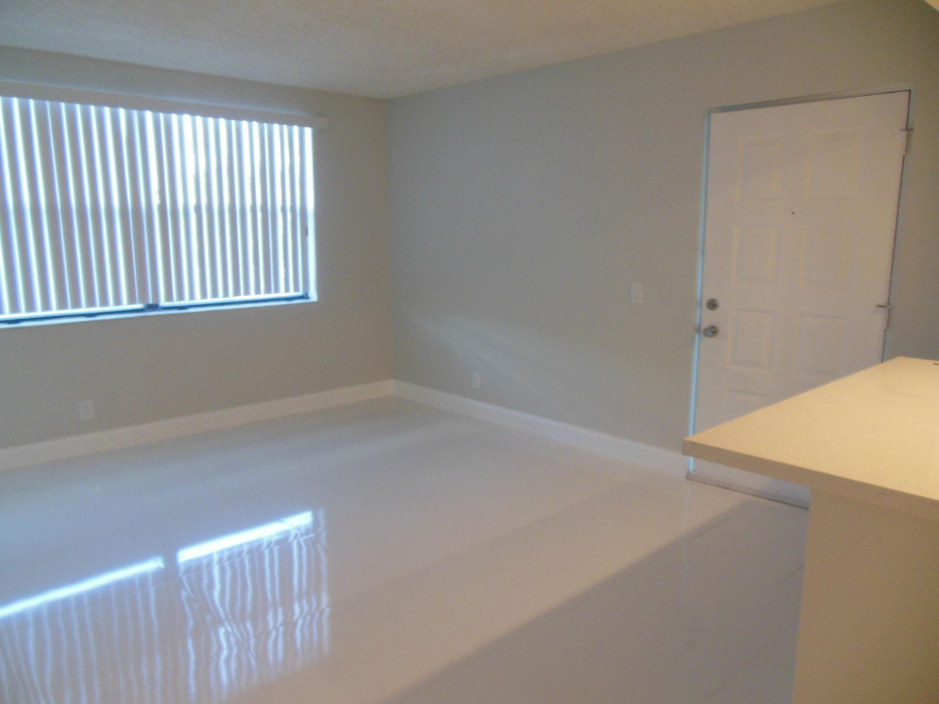 728 Executive Center Drive, Unit 31, West Palm Beach, FL 33401 Photo