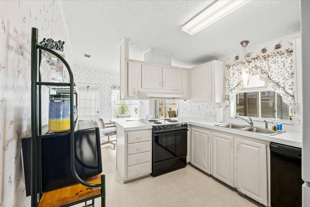 3712 Crabapple Drive, Port Saint Lucie, FL 34952 Photo